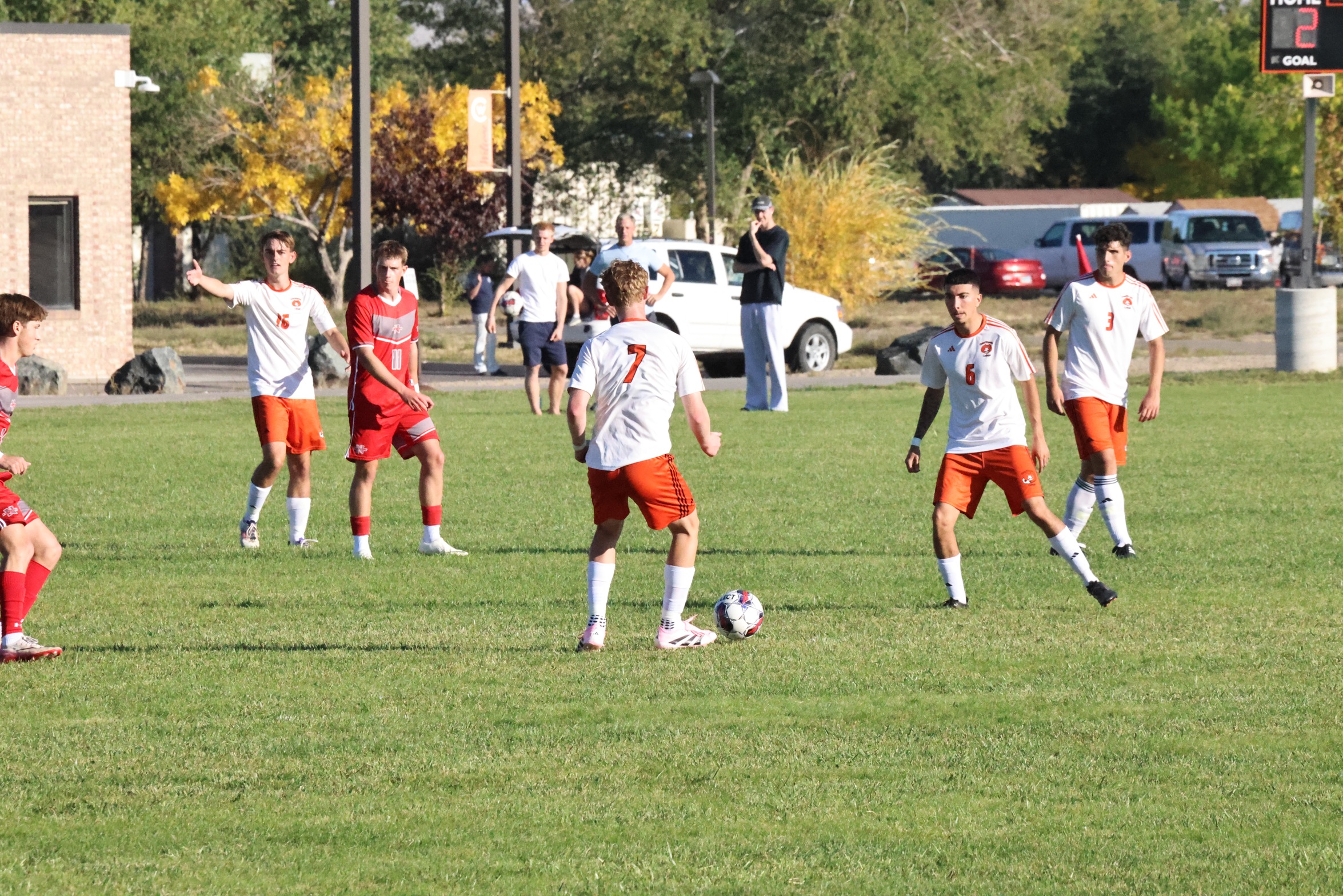 Men's Soccer Extends Winning Streak to 4, Round Season Out This Week
