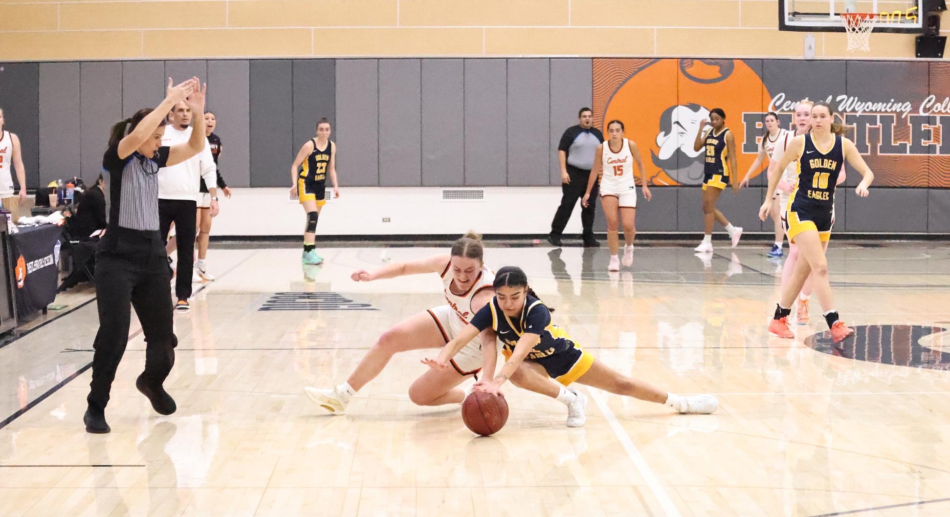 Rustlers Women&rsquo;s Basketball Sweeps Week with Dominant Home Win and Gritty Road Victory