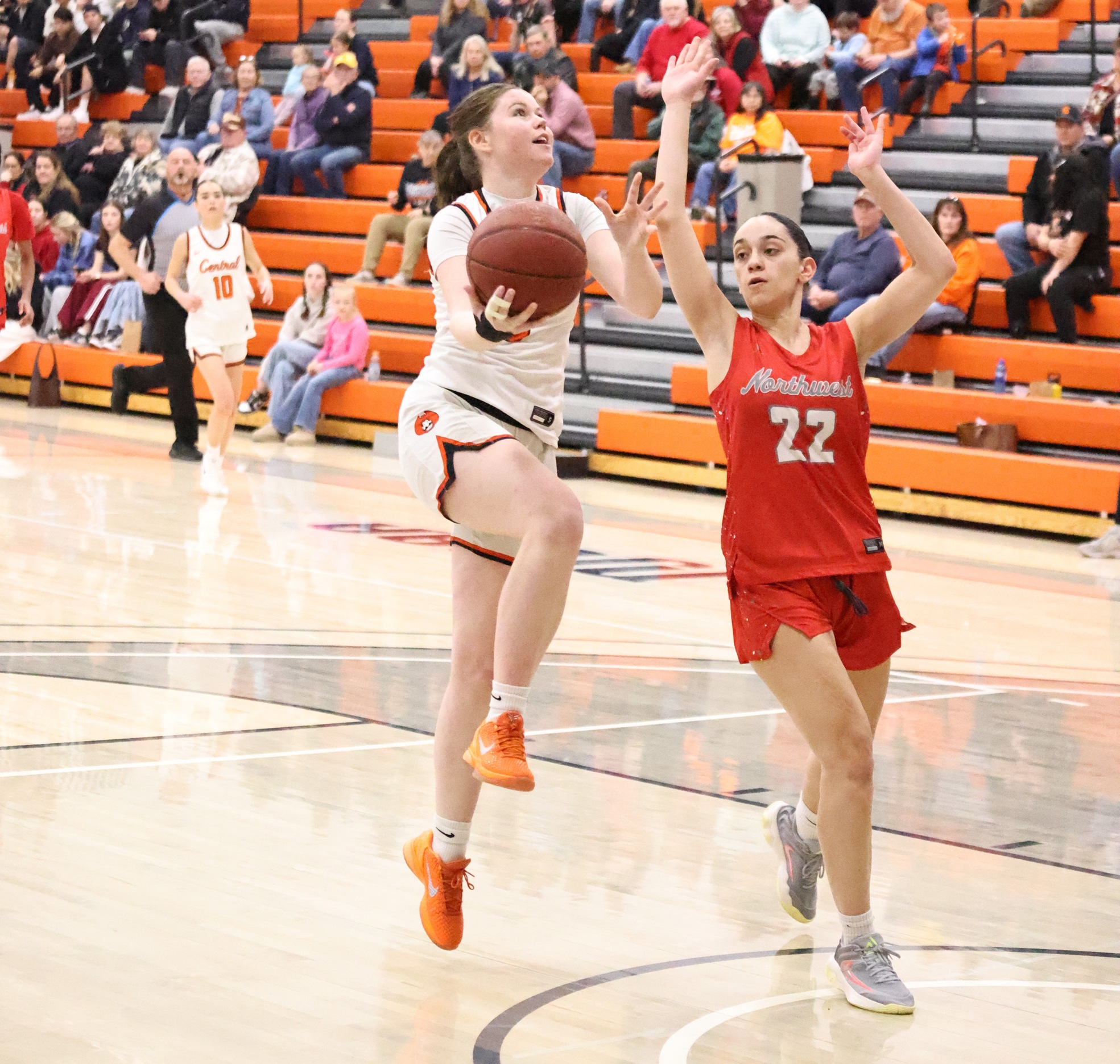Rustlers Split Outcomes in Recent Home-Away Conference Stretch