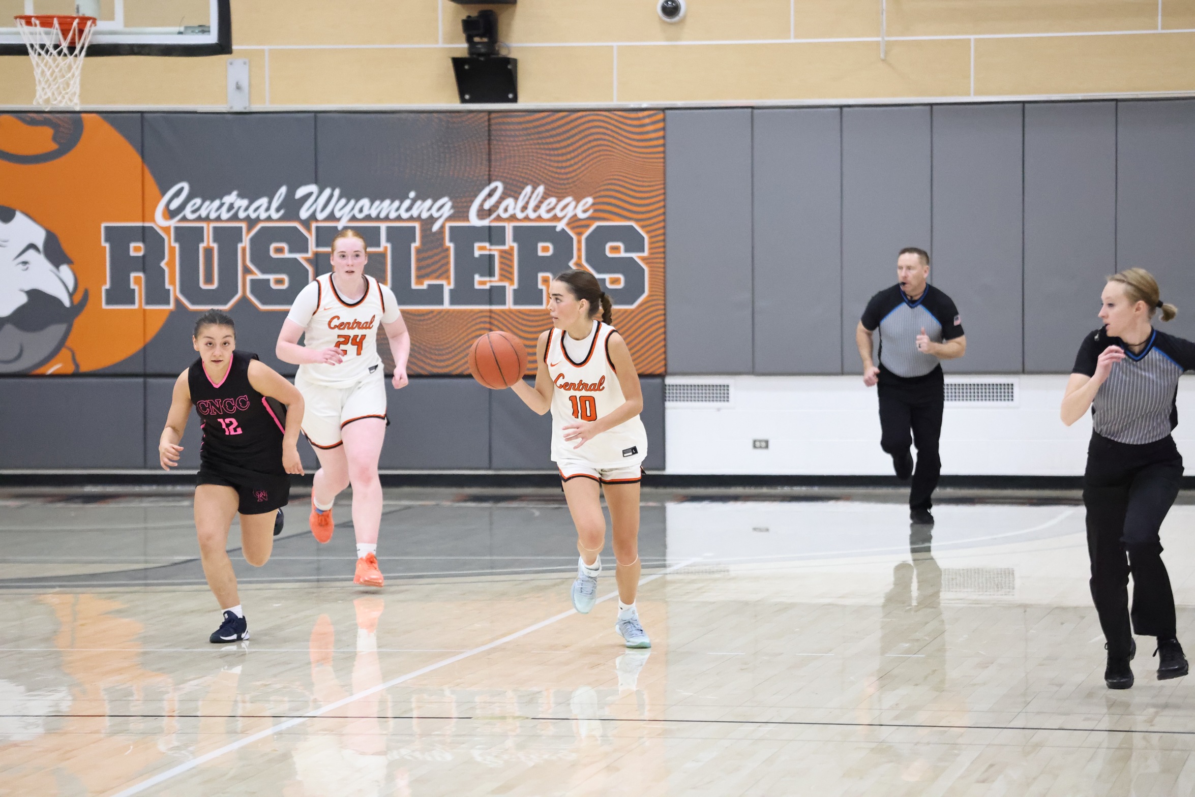 CWC Women's Basketball Wraps Up Challenging Weekend in Cheyenne