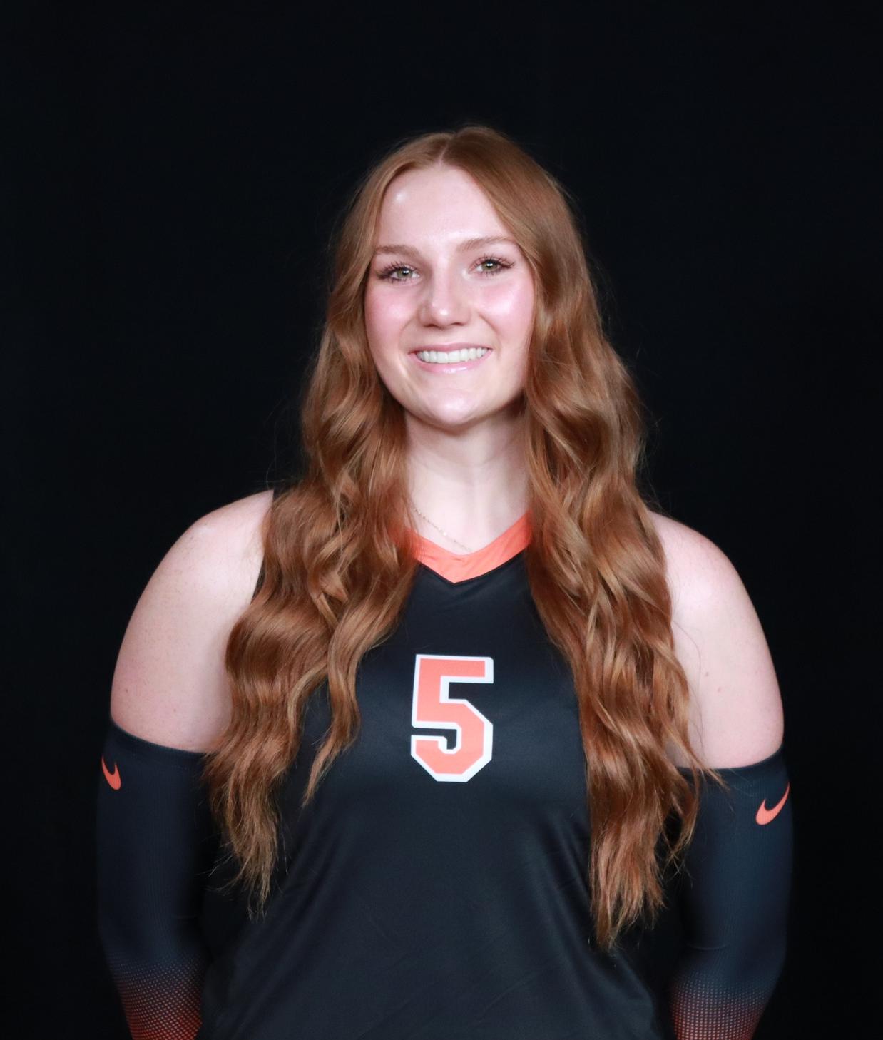 Sara Meservey, Volleyball